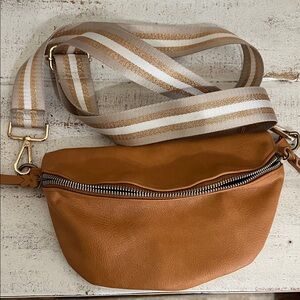 Tan Leather Crossbody/Fanny pack Bag